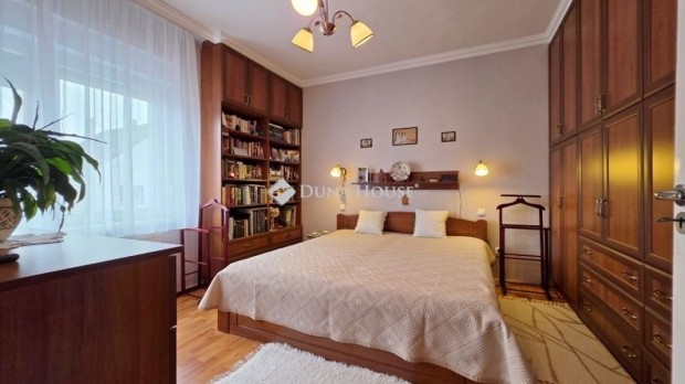 Elad� 200 nm-es h�z Szombathely