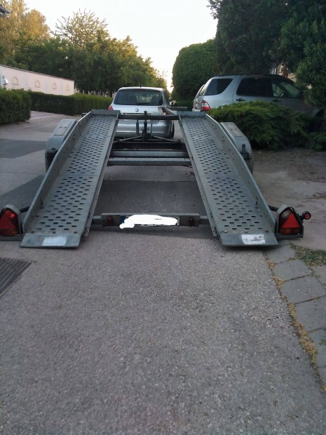 Eladó 2016-os Brenderup Thule típusú tréler