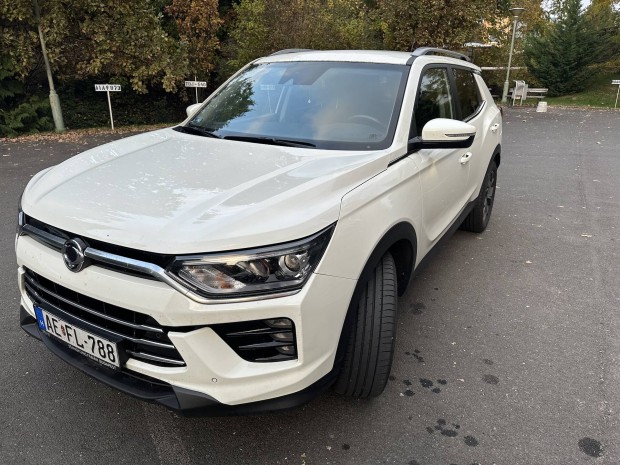 Elad 2023-as Ssangyong Korando magnszemlytl. 