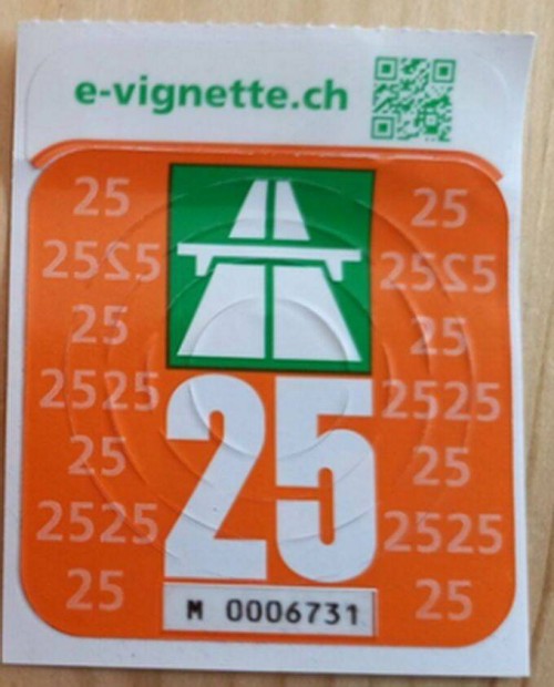 Eladó 2025-ös svájci autópálya matrica