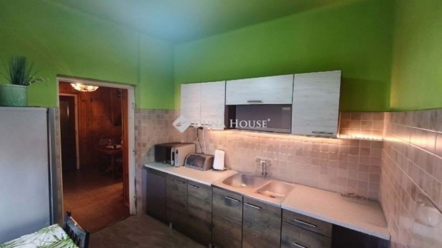 Elad� 204 nm-es h�z �csa