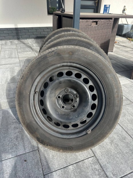 Elad 205/60 r16 tli gumik