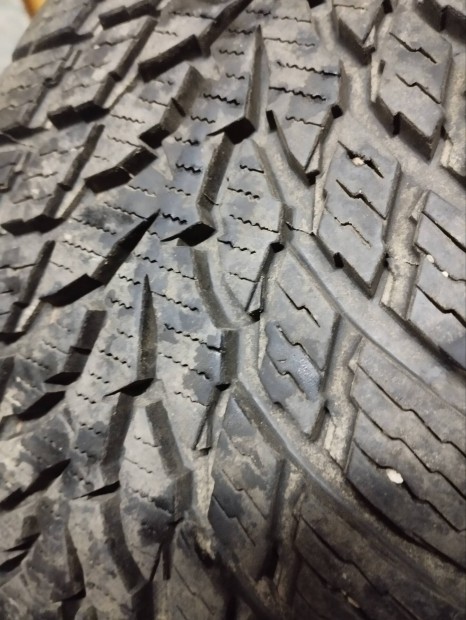 Elad 205/60r16 os Nokian tli gumi garnitra 