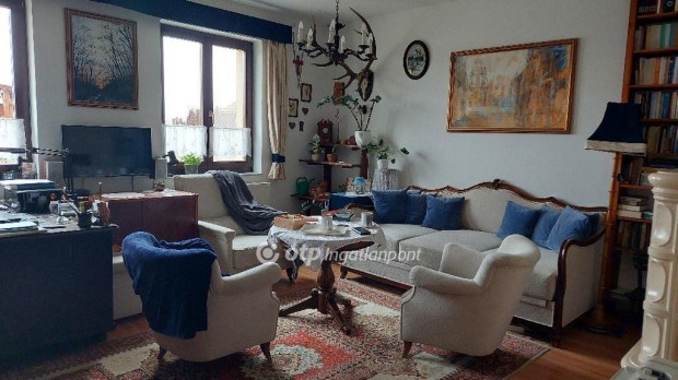 Elad� 205 nm-es h�z H�derv�r