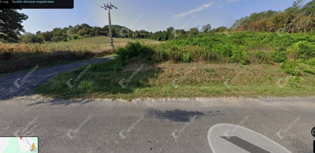 Elad� 2100 nm-es telek Peth�henye
