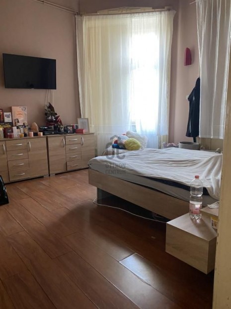 Elad� 210 nm-es h�z Cegl�d