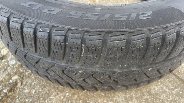 Eladó 215/55 R17 Teli gumi 1 db