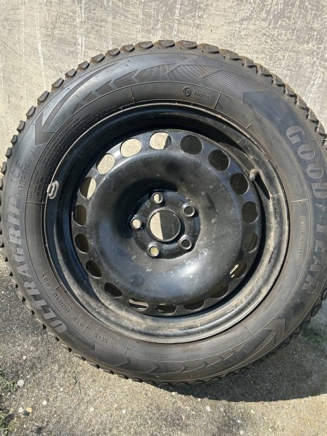 Elado 215/60 R 16 os téli gumi