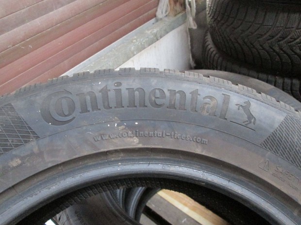 Eladó 215/65R17 4db téli gumi