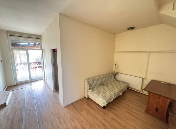 Elad 215 nm-es hz Hatvan #5086394