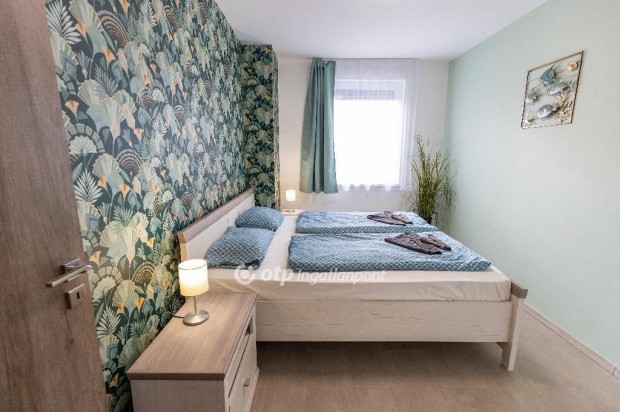 Elad� 219 nm-es h�z Balatonvil�gos