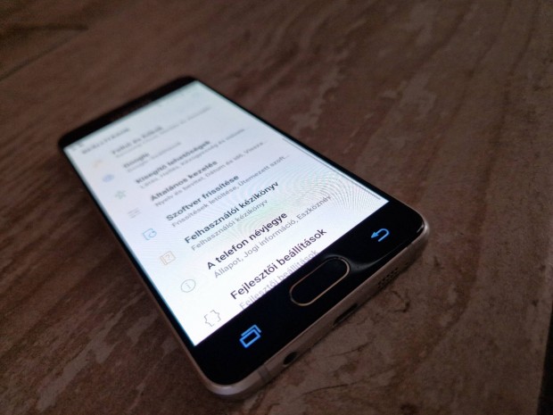 Elado 21.keruletben Samsung Galaxy A3 2016 karcmentes 16 GB