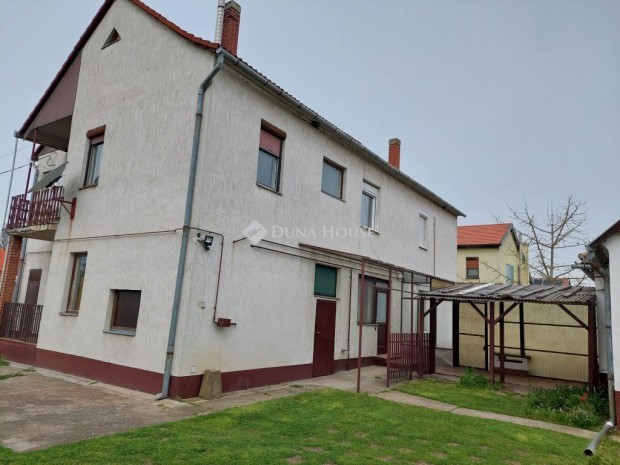 Elad� 220 nm-es h�z Vask�t