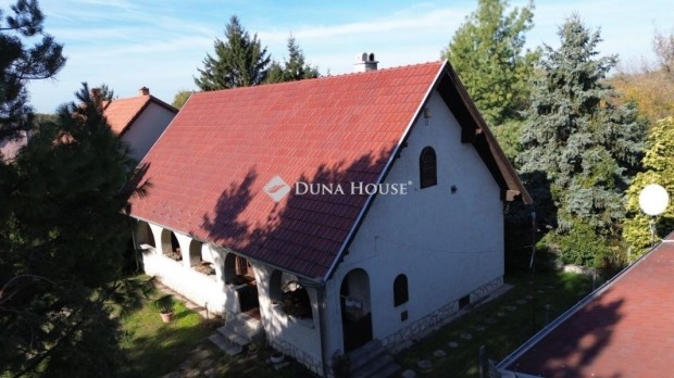 Elad� 224 nm-es h�z Kom�rom