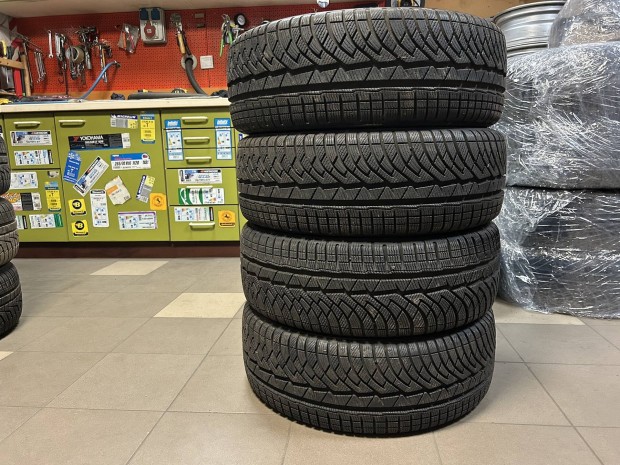 Elad 225/45 r18 Michelin tli gumi!