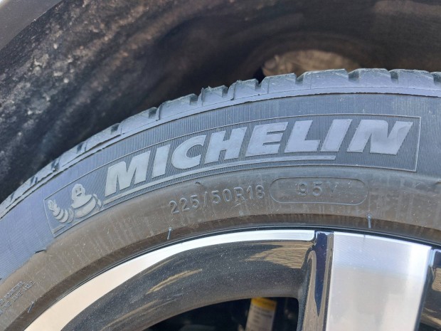 Elad 225/50 R18 Michelin nyri gumiabroncs szett