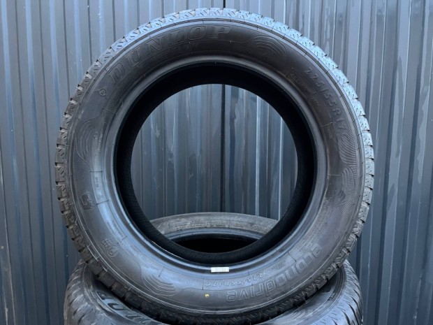 Eladó 225/55 R17 C Dunlop nyári gumi 99%-os állapotban 225 55 17 C