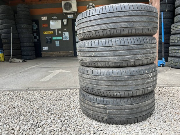 Eladó 225/55 r19 Kleber nyári gumi!