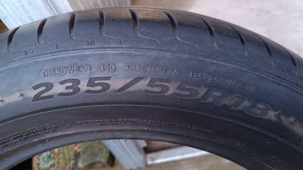 Elad 235/55R18 nyrigumi szett!