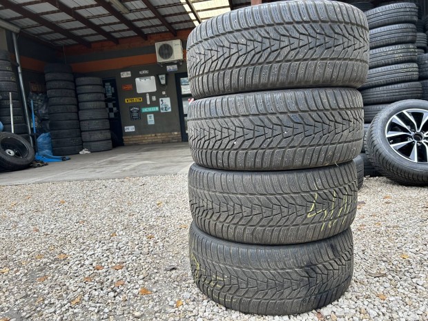 Elad 245/40 r19 Hankook tli gumi!