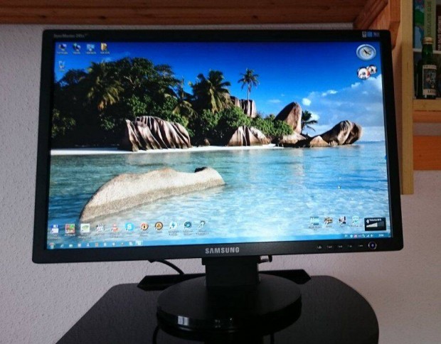 Elad 24" Samsung Syncmaster 245B Plus monitor