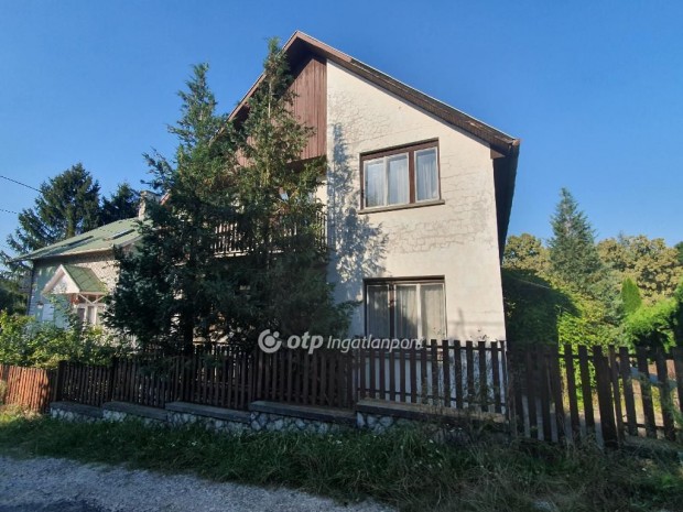 Elad� 250 nm-es h�z Miskolc