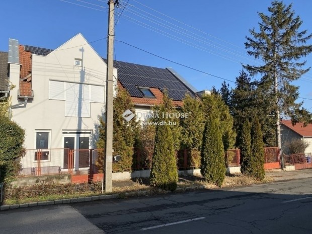 Elad� 267 nm-es h�z P�cs