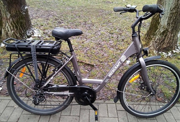 Elad�,26"elektromos ker�kp�r r�seg�t�ses �j �llapotban hib�tlan