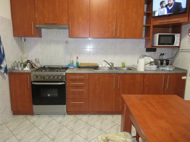 Elad� 270 nm-es Fel�j�tott Csal�di h�z Hajd�szoboszl�