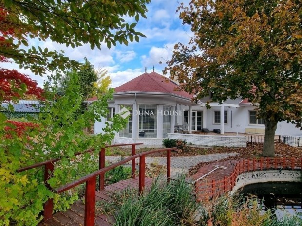 Elad� 273 nm-es h�z K�poln�sny�k