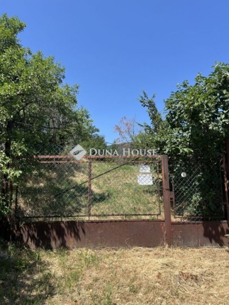 Elad� 2740 nm-es telek K�v�g�sz�l�s