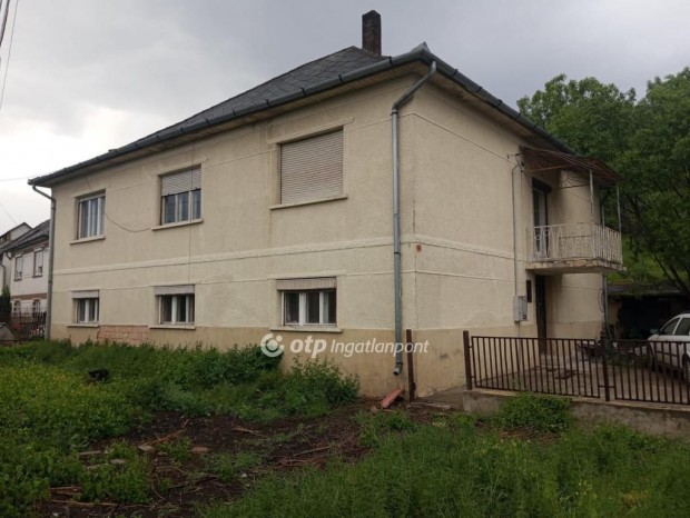 Elad� 275 nm-es h�z Borsodn�dasd