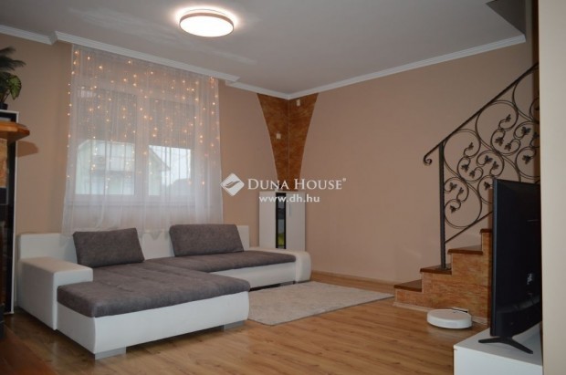 Eladó 276 nm-es ház Debrecen
