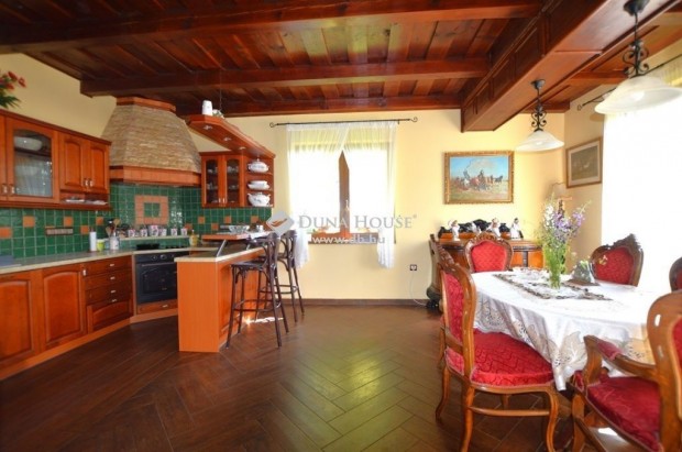 Elad� 280 nm-es h�z Si�fok