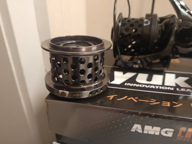 Elad� 2 darab Yuki AMG Carp nagyhalas horg�szors�