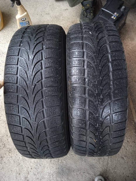 Elad 2 db 195/60R15S Nokian tli gumiabroncs.