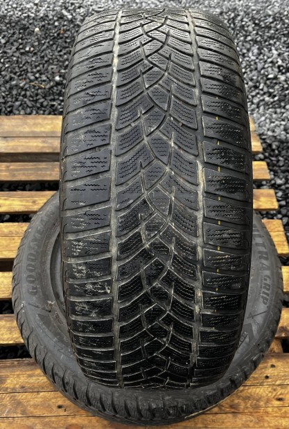 Elad 2 db Goodyear Ultragrip 225/55R16 tli gumi!