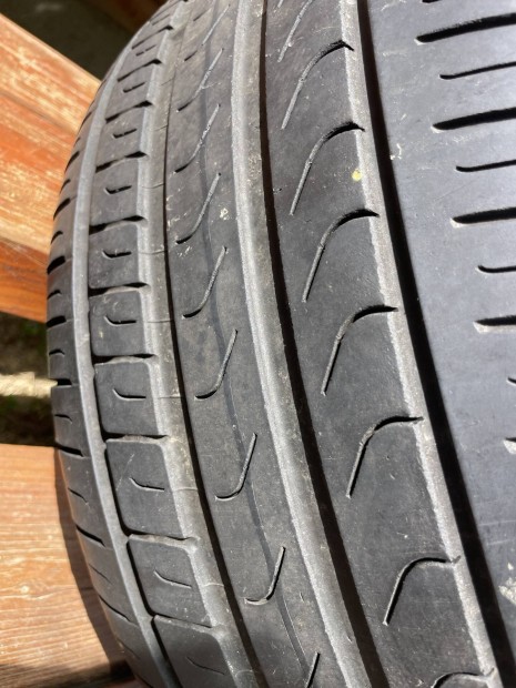 Elad 2 db Pirelli 245/45 R17 nyrigumi 25 e FT/ 2 db