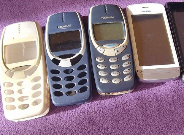 Elad 2 db Retro telefon Nokia 3310 s Nokia C5-03 csak gyjtknek aj