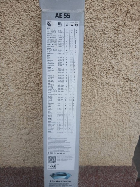 Elad� 2 db. teljesen �j csomag�l�sban ,aut� ablakt�rl� lap�t olcs�n