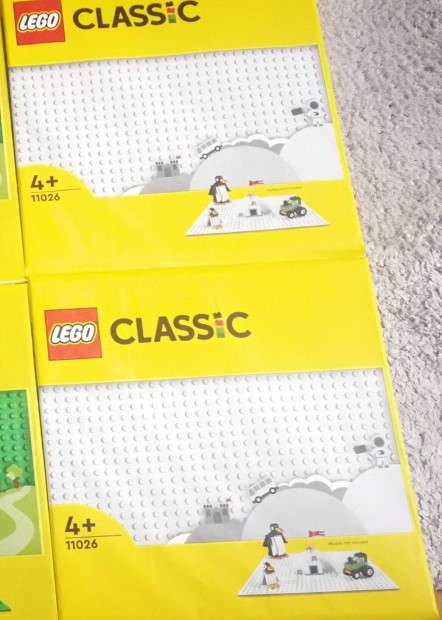 Elad 2 db fehr 32*32-es Lego city baseplate (11026)