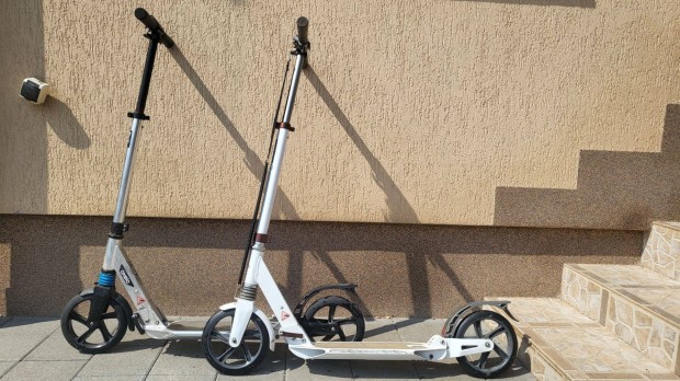 Eladó 2 db használt, de jó állapotú Oxelo felnőtt roller