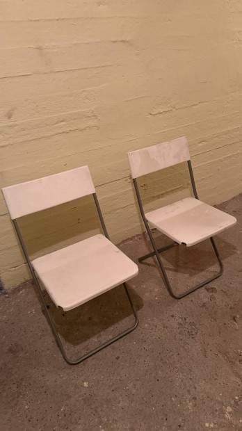 Elad� 2 db �sszecsukhat� sz�k