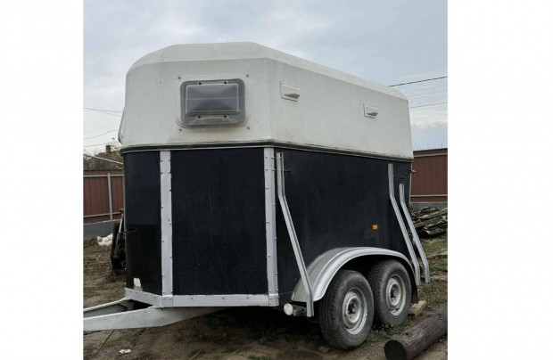 Elad� 2-es l�sz�ll�t�