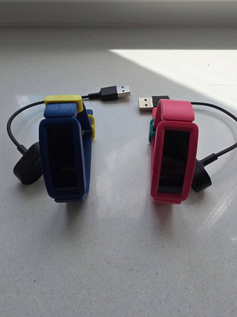 Elad 2 gyermek Fitbit Ace 2 aktivits mr