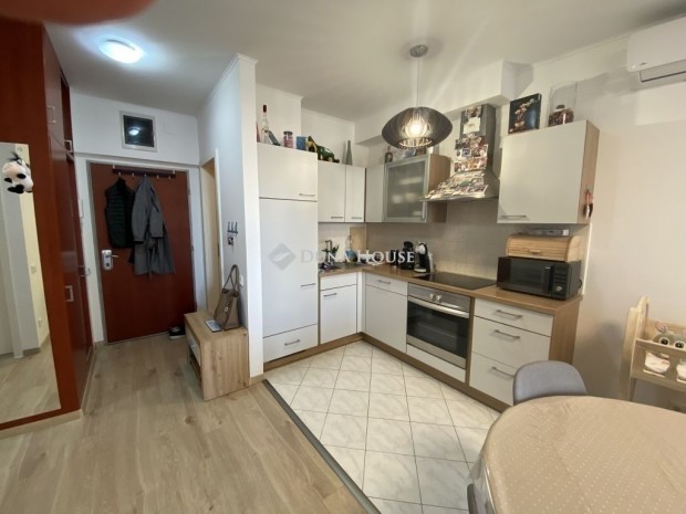 Elad� 2 szob�s, erk�lyes lak�s, Budapest 13. ker. Marina Part