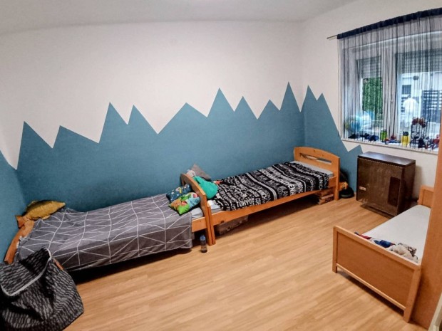 Elad� 2 szob�s csal�di h�z Miskolc  B�ke utc�ban