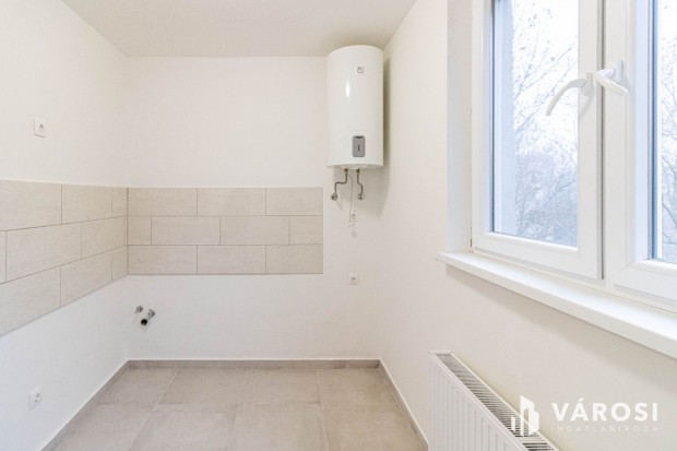 Eladó 2 szobás felújított lakás Gyula, Budapest körúton