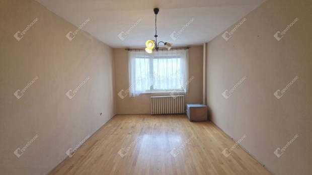 Elad� 2 szob�s panor�m�s fel�j�tand� lak�s a Testv�rv�rosok �jt�n