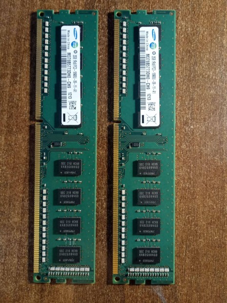 Elad 2 x 2 Gb DDR3 memria
